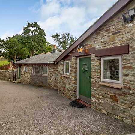 Caner Bach Lodge Bridgend  Esterno foto