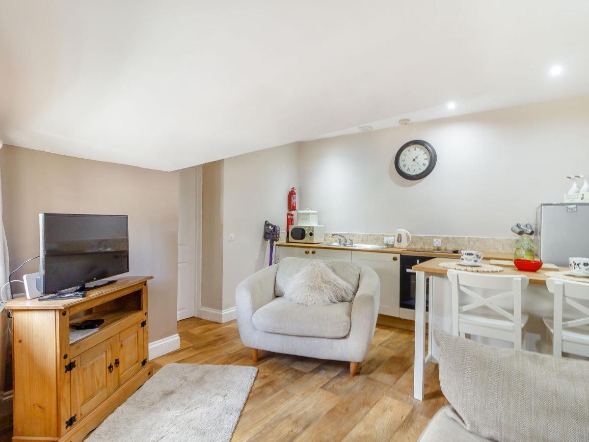 Caner Bach Lodge Bridgend  Esterno foto