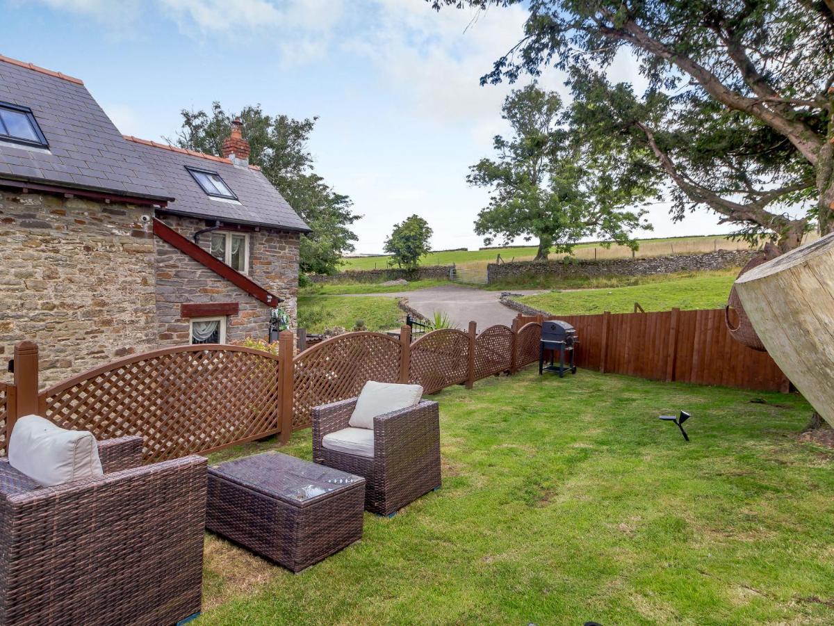 Caner Bach Lodge Bridgend  Esterno foto