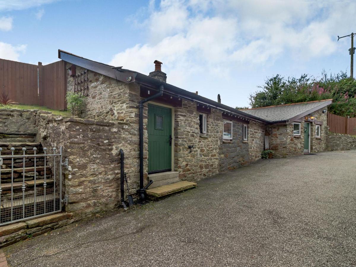 Caner Bach Lodge Bridgend  Esterno foto