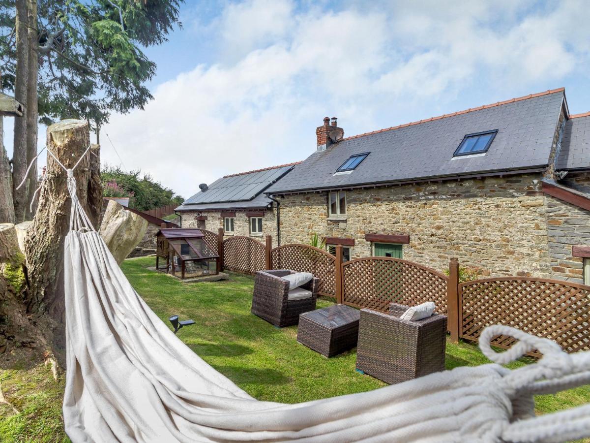 Caner Bach Lodge Bridgend  Esterno foto